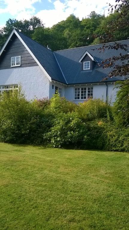 Lochview Guesthouse Contin Exterior photo