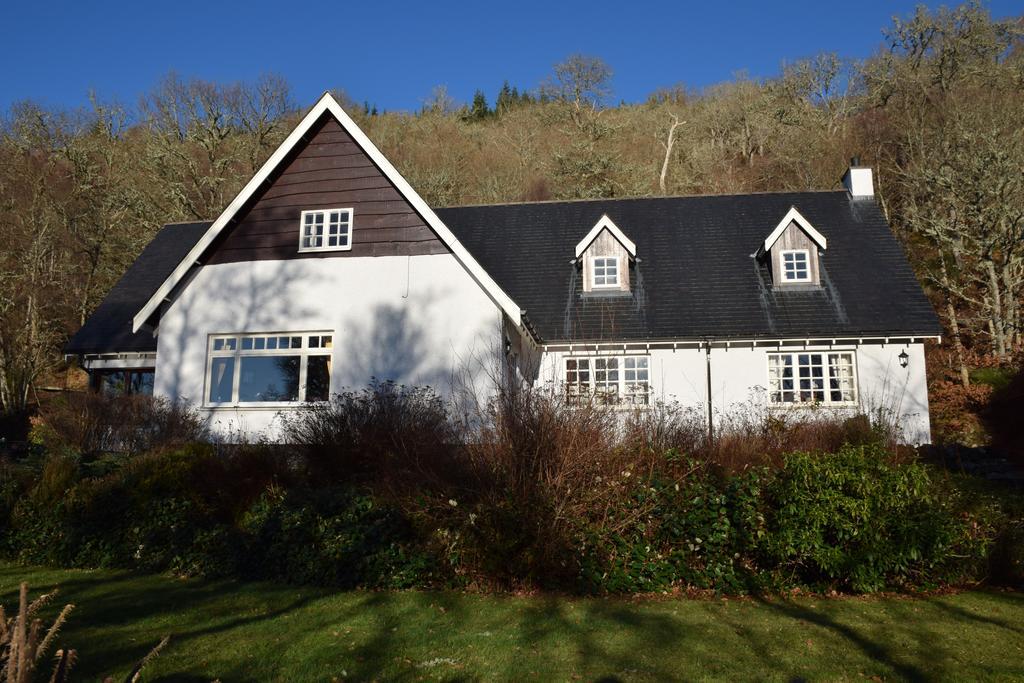 Lochview Guesthouse Contin Exterior photo