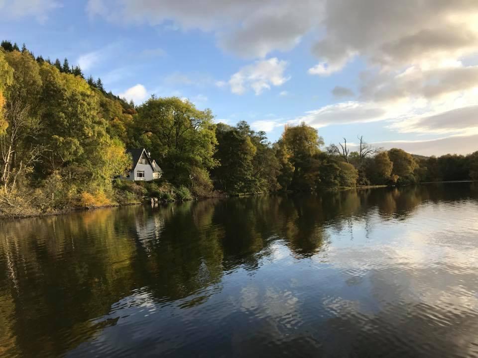 Lochview Guesthouse Contin Exterior photo
